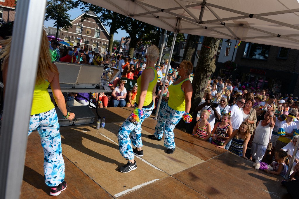 ../Images/Zomercarnaval Noordwijkerhout 230.jpg